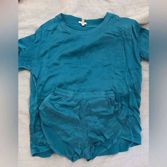 LUNYA Washable Silk Tee Short Set in piquant teal - Picture 2 of 4